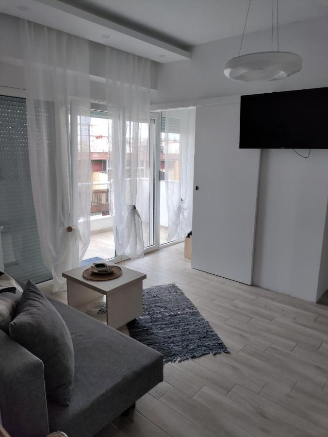 Mago Apartments Nea Kallikrateia Екстер'єр фото